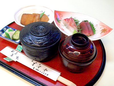 豚の角煮と刺身御膳